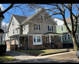 5 Thayer St in Rochester, NY - Building Photo