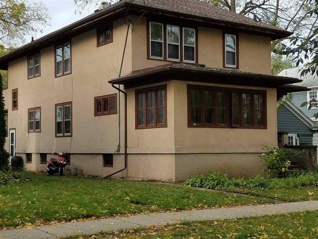 1608 Adams St, Unit 1 in Madison, WI - Foto de edificio - Building Photo