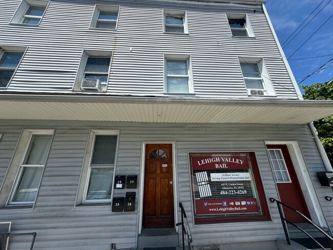 447-447 Linden St in Allentown, PA - Building Photo - Building Photo