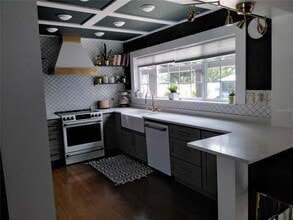 6332 11th Ave S in Gulfport, FL - Building Photo - Building Photo