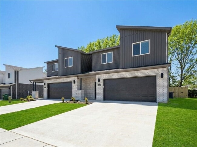 700 Sun Meadows Loop in Centerton, AR - Building Photo - Building Photo