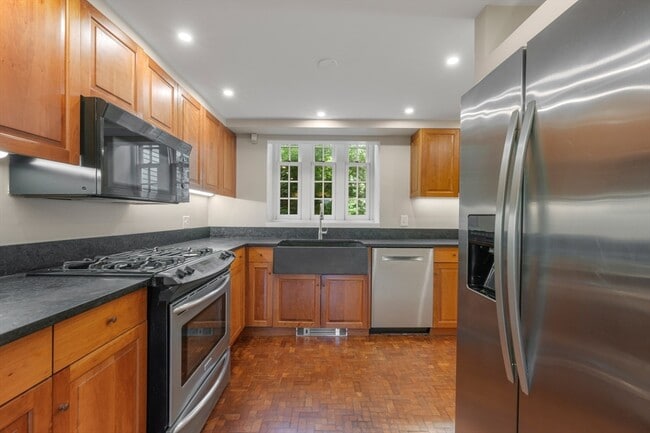 property at 259 Mt Auburn St