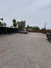 2005 N Swan Rd in Tucson, AZ - Building Photo - Building Photo
