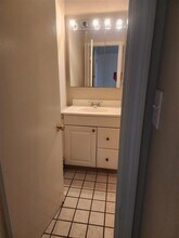 385 Beach St, Unit 383-4 in Revere, MA - Building Photo - Building Photo