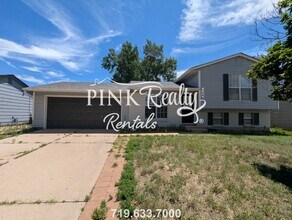 2583 Prescott Cir E in Colorado Springs, CO - Building Photo - Building Photo