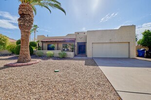 1137 N Winthrop Cir in Mesa, AZ - Building Photo