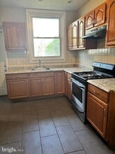 4921 N Hutchinson St in Philadelphia, PA - Building Photo - Building Photo