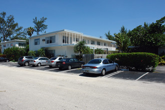 1085 98th St in Bay Harbor Islands, FL - Building Photo - Building Photo