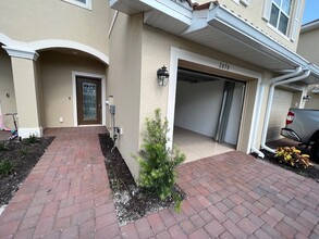 2878 Blossom Way in Naples, FL - Building Photo - Building Photo