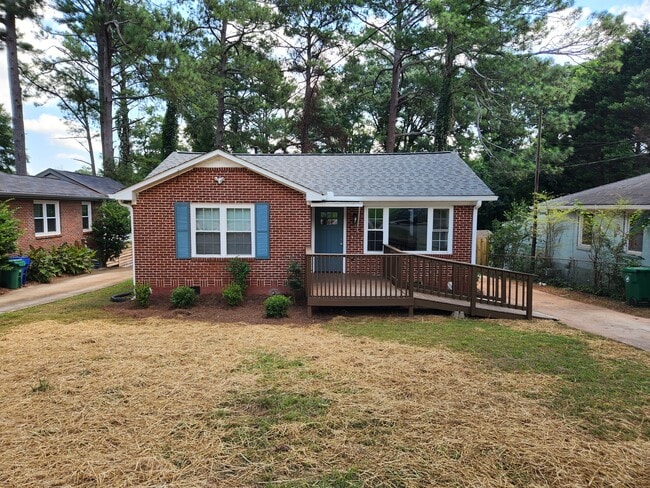property at 646 Quillian Ave