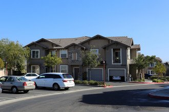 The Crossings in San Diego, CA - Foto de edificio - Building Photo