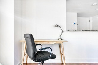 400 8th St NW in Washington, DC - Building Photo - Building Photo