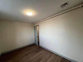 160 Seabury St in Fall River, MA - Building Photo - Building Photo