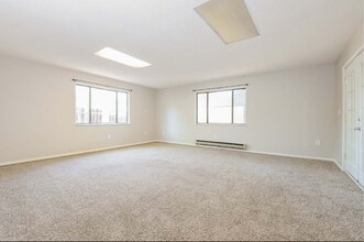 13016 Grove Cir in Broomfield, CO - Building Photo - Building Photo