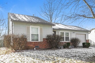 4511 Tucson Dr in Indianapolis, IN - Foto de edificio - Building Photo