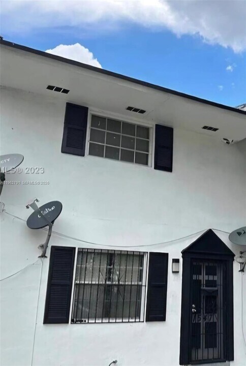 1545 NW 81st St. in Miami, FL - Building Photo