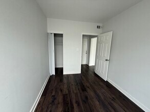3420 W Irving Park Rd in Chicago, IL - Building Photo - Building Photo