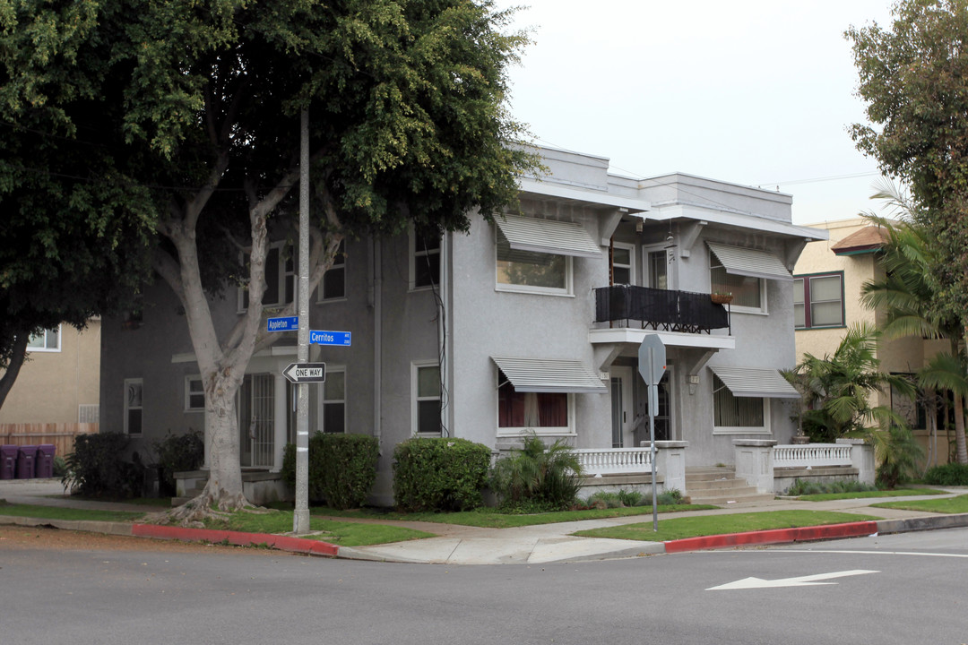 1063 E Appleton St in Long Beach, CA - Building Photo