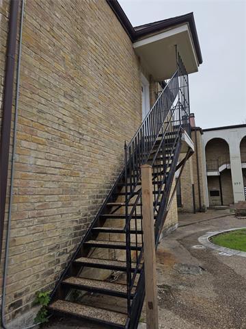 property at 6032 Westridge Ln