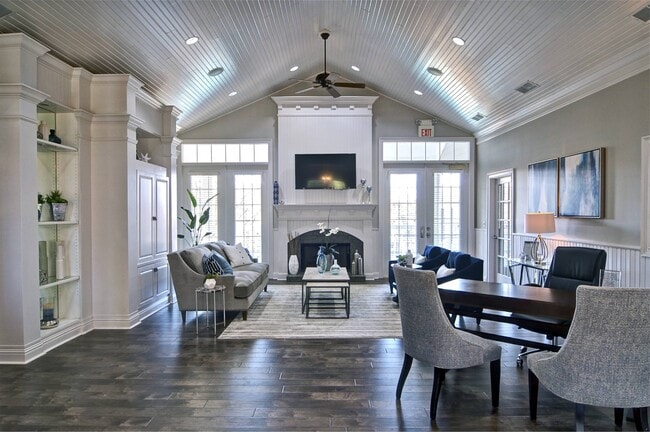 Park Creek Apartments in Gainesville, GA - Building Photo - Building Photo