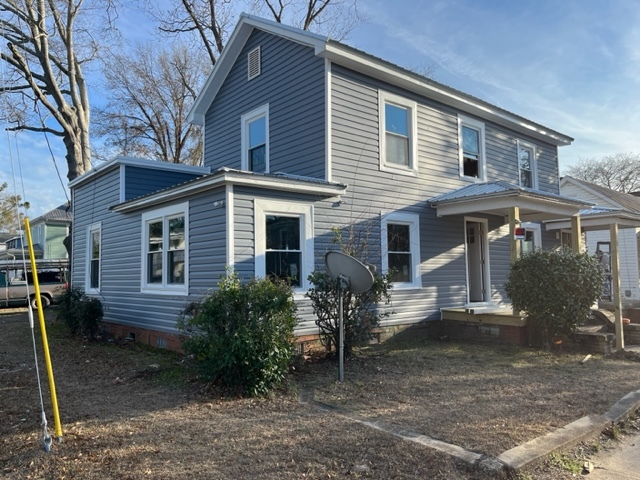 723-725 N Market St in Washington, NC - Building Photo