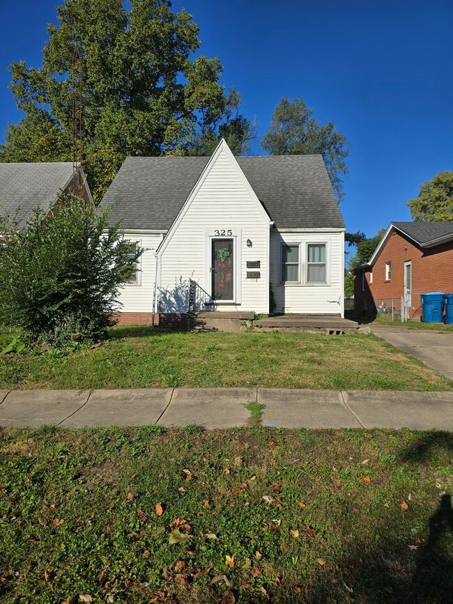 property at 325 S Lincoln Ave