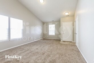 8332 Country Meadows Dr in Indianapolis, IN - Building Photo - Building Photo
