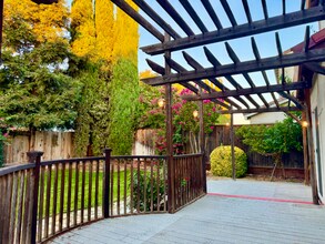 2638 Gaines Ct in Tracy, CA - Building Photo - Building Photo