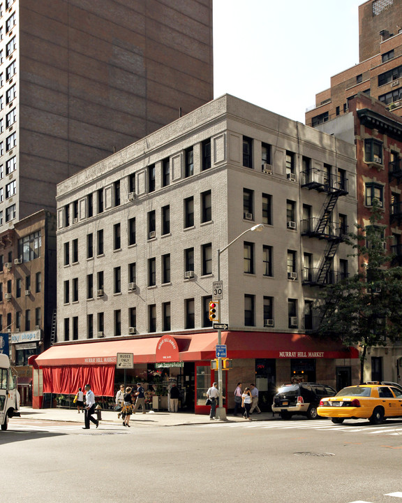 235-237 Lexington Ave in New York, NY - Building Photo