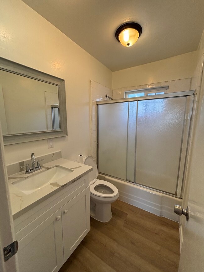 4612 W 173rd St, Unit 6