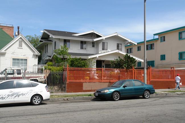 816 S Ardmore Ave in Los Angeles, CA - Building Photo - Building Photo