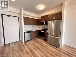 128 King St N in Waterloo, ON - Building Photo - Building Photo