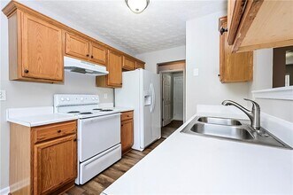 25 Lewis Ln in Covington, GA - Building Photo - Building Photo
