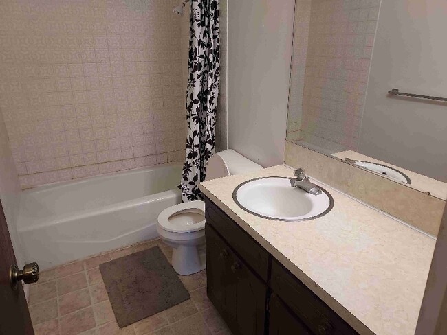 197 Dale Dr in Idaho Falls, ID - Building Photo - Building Photo