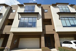5606 Blossom St in Houston, TX - Building Photo