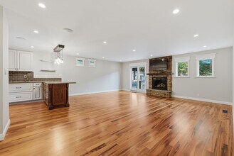 2 Buffalo Ct in Pacifica, CA - Building Photo - Building Photo