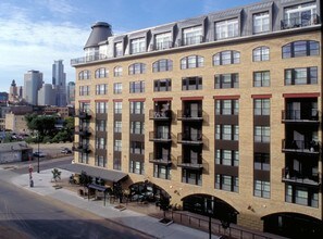 Heritage Landing in Minneapolis, MN - Foto de edificio - Building Photo