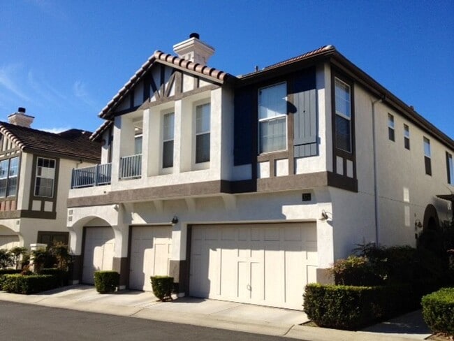 370 Carmel Creeper Pl