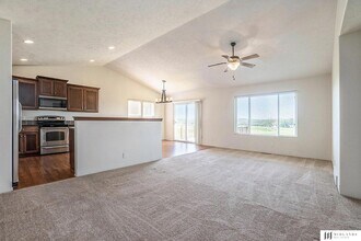 19615 Marinda St in Omaha, NE - Building Photo - Building Photo