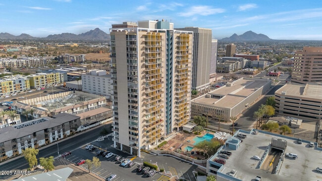 207 W Clarendon Ave in Phoenix, AZ - Building Photo - Building Photo