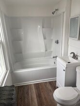 121 Bonney St, Unit 2 in New Bedford, MA - Building Photo - Building Photo