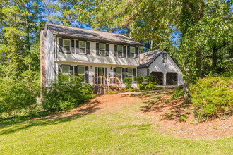 455 Cove Dr NE in Marietta, GA - Building Photo - Building Photo