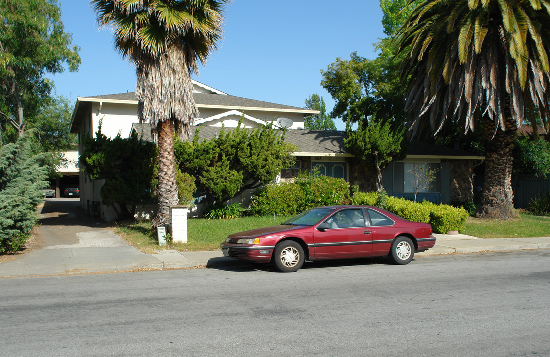 567 Grand Fir Ave in Sunnyvale, CA - Building Photo