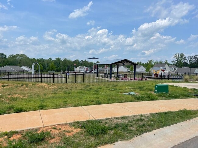 1020 Standing Oak Dr in Granite Quarry, NC - Building Photo - Building Photo