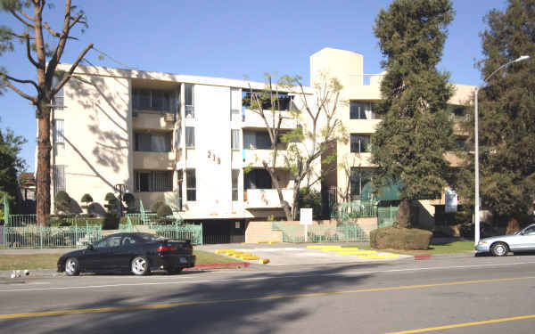 The Ritz on LaFayette in Los Angeles, CA - Building Photo - Building Photo