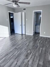 10749 E NW Hwy in Dallas, TX - Building Photo - Building Photo