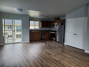 220 Cheryl Ln in Phoenix, OR - Building Photo - Building Photo