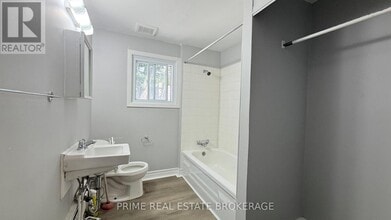 146 Wellington St in London, ON - Building Photo - Building Photo