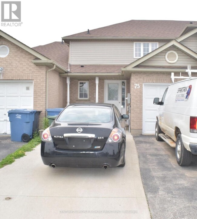 property at 75 Hewitt Ln