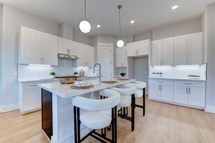 5138 Rosslyn Rd in Houston, TX - Building Photo